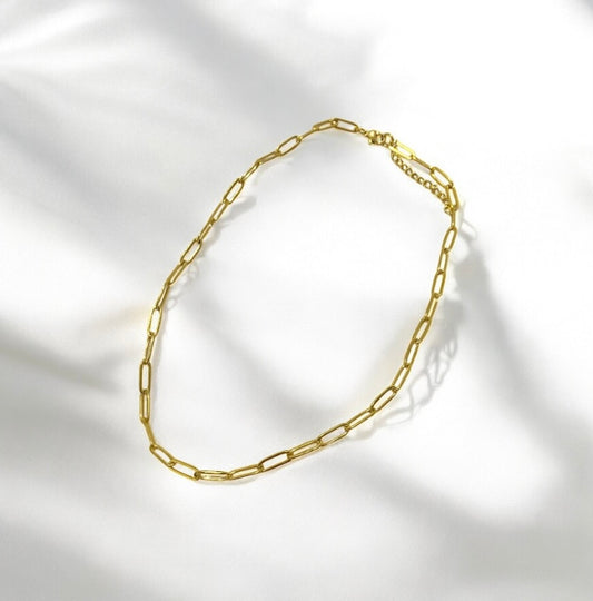 stainless steel necklace with paperclip effect