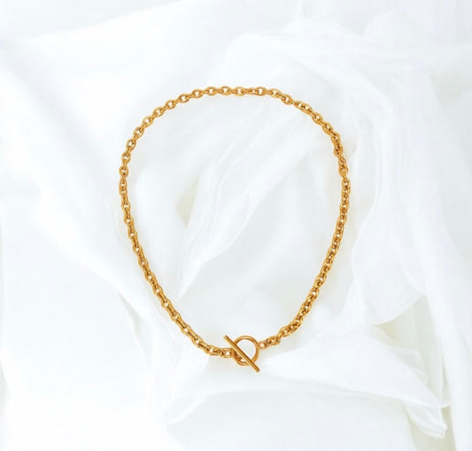 Gold stainless steel necklace, waterproof and hypoallergenic